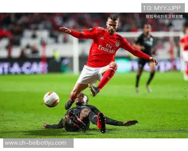 那不勒斯伤病潮加剧洛博特卡与波利塔诺双双遭遇肌肉撕裂